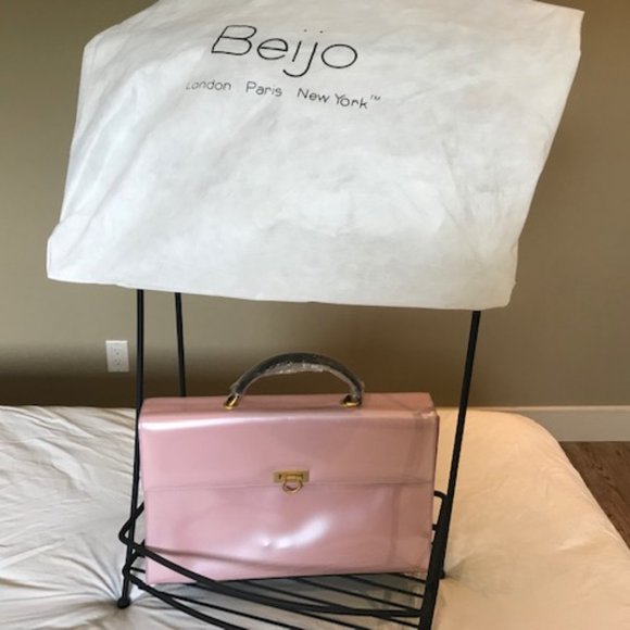 Stunning Pink Business Case/Purse with Matching Crossbody Satchel - Picture 3 of 8